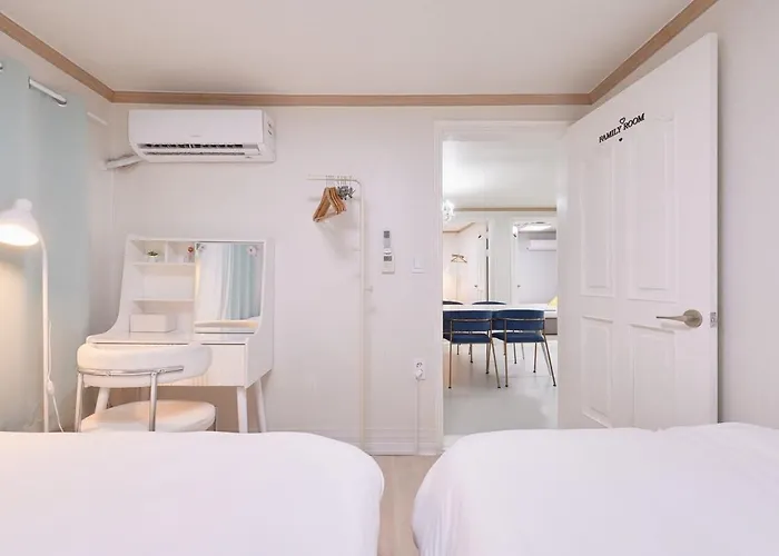 Villa 서울역도보5분넓은휴식공간캐리어무료보관티정원명동홍대이태원근처 최고입지